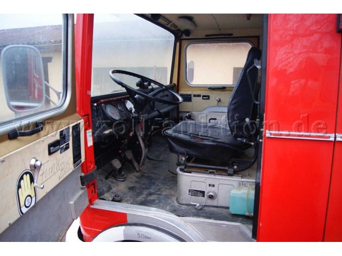 Blick in die Fahrzeugkabine Feuerwehrfahrzeug