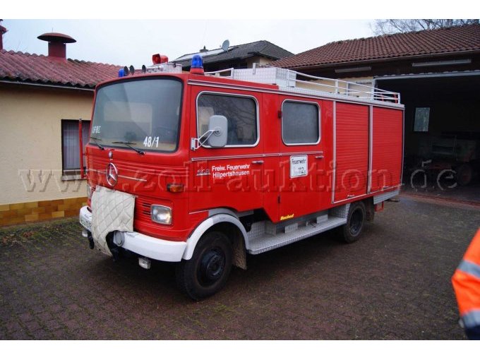 Frontansicht Feuerwehrfahrzeug