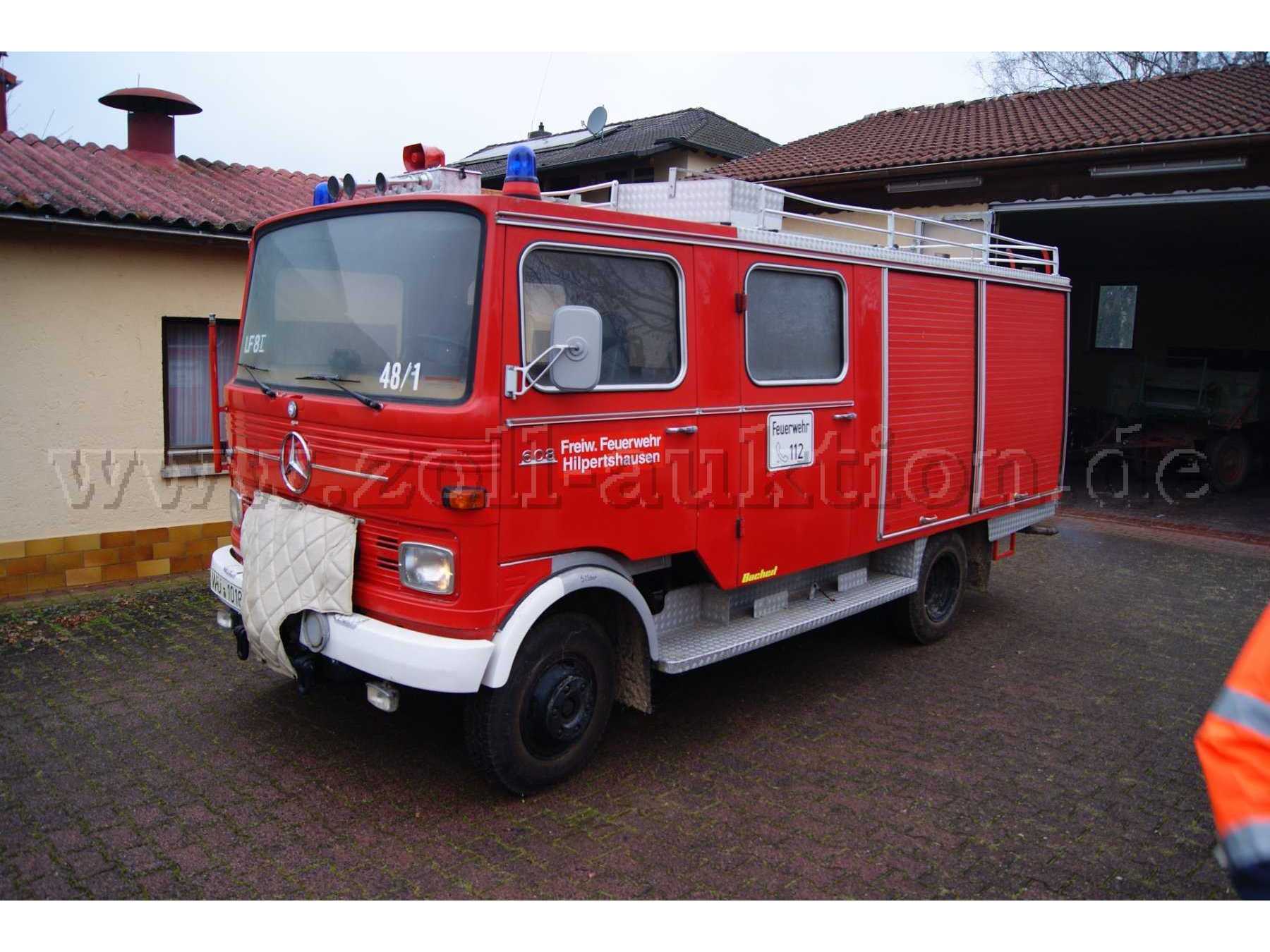 Frontansicht Feuerwehrfahrzeug
