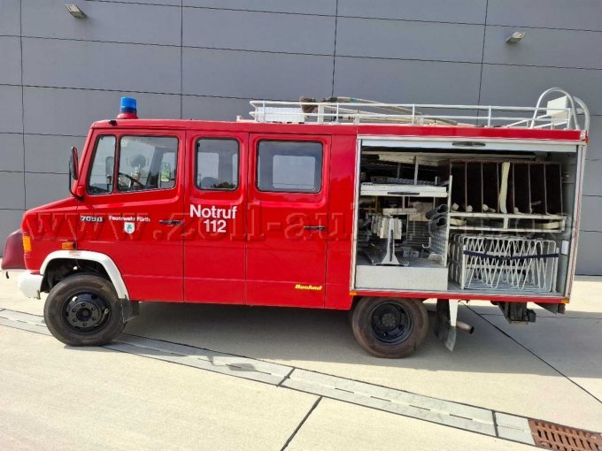 1 brandweerwagen LF8, Daimler-Benz 709 D, met voorgebouwde pomp en stroomgenerator – foto 8 – kavel bij Zoll-Auktion, Fürth