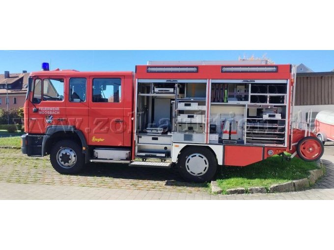 Geräteraum Fahrerseite