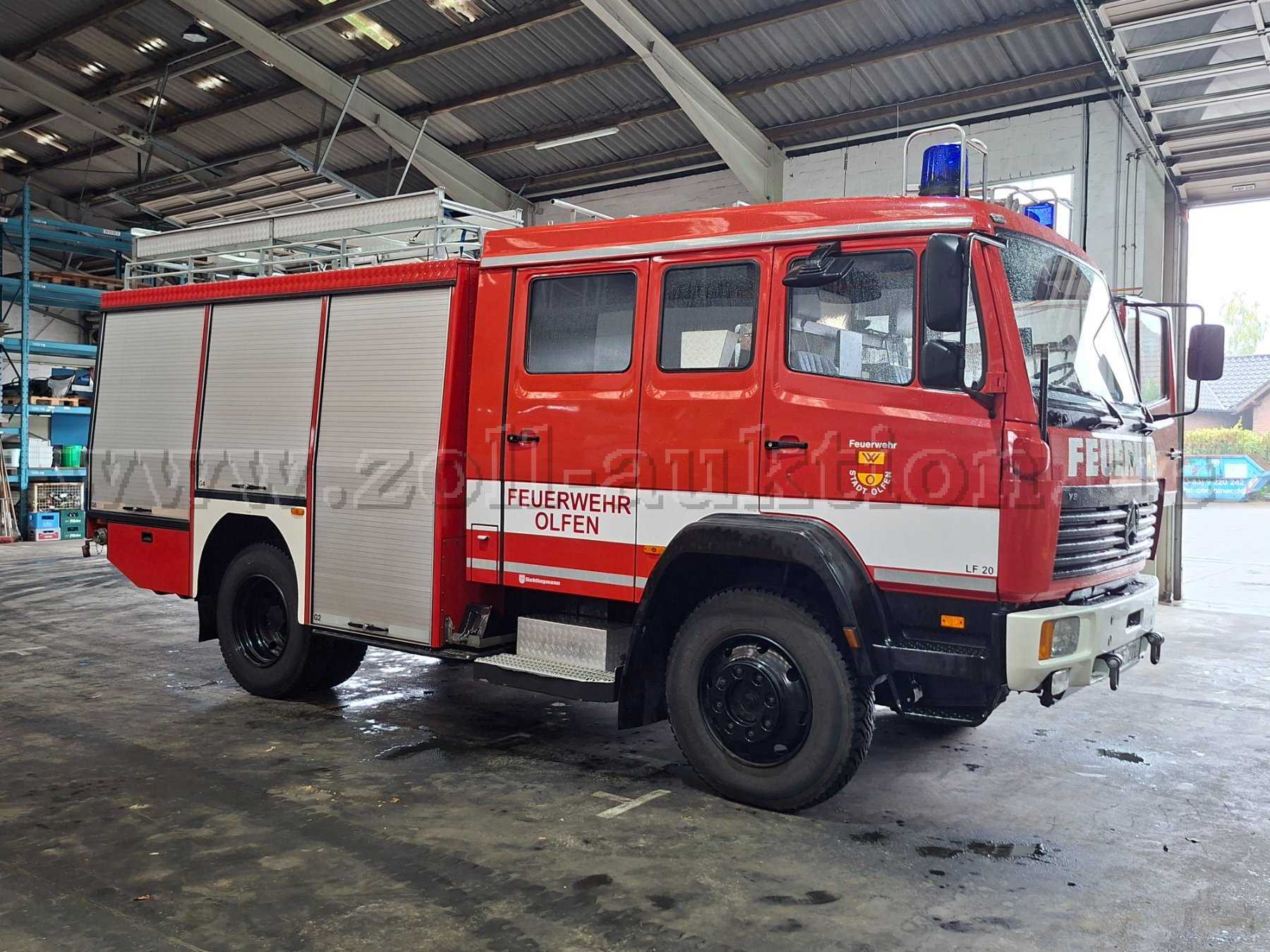 1 Löschfahrzeug LF 20 (Frühere Norm TLF 16/25) Typ 1124 AF, Mercedes Benz