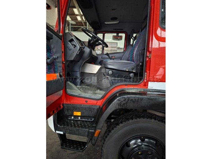 1 Löschfahrzeug LF 20 (Frühere Norm TLF 16/25) Typ 1124 AF, Mercedes Benz – foto 7 – kavel bij Zoll-Auktion, Olfen