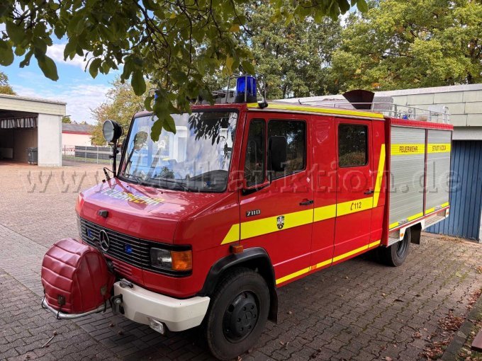 1 Löschfahrzeug LF 8 Feuerwehr Mercedes-Benz 711 D – foto 2 – kavel bij Zoll-Auktion, Nidda