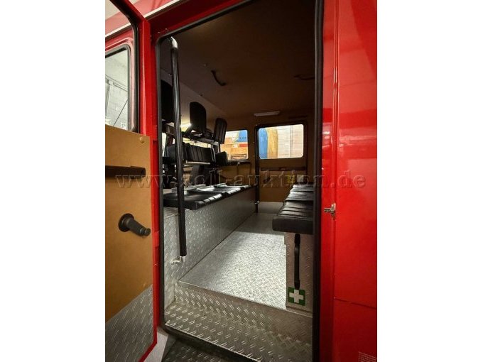 Feuerwehrfahrzeug Sitzplätze