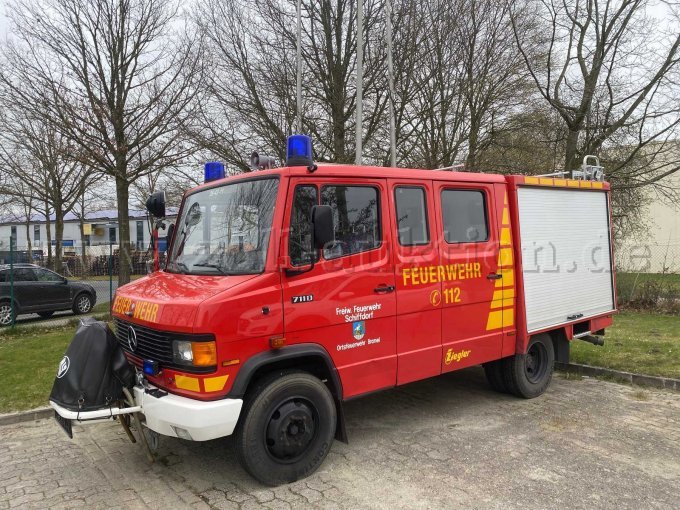 Front-Seitenansicht Fahrer