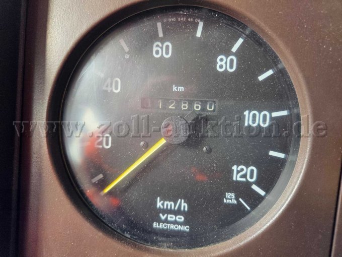 Tachometer mit aktuellem KM-Stand