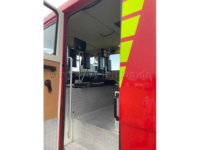 1 Löschfahrzeug - TLF 16/25 - Mercedes Benz - Typ: 1120 / AF – foto 10 – kavel bij Zoll-Auktion, Geretsried