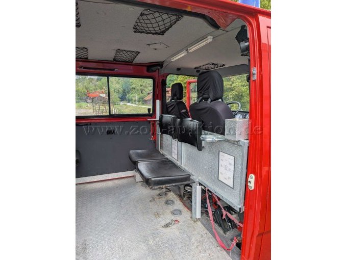 1 brandweerwagen met draagbare pomp TSF, Mercedes-Benz 310KA – foto 8 – kavel bij Zoll-Auktion, Kirchham