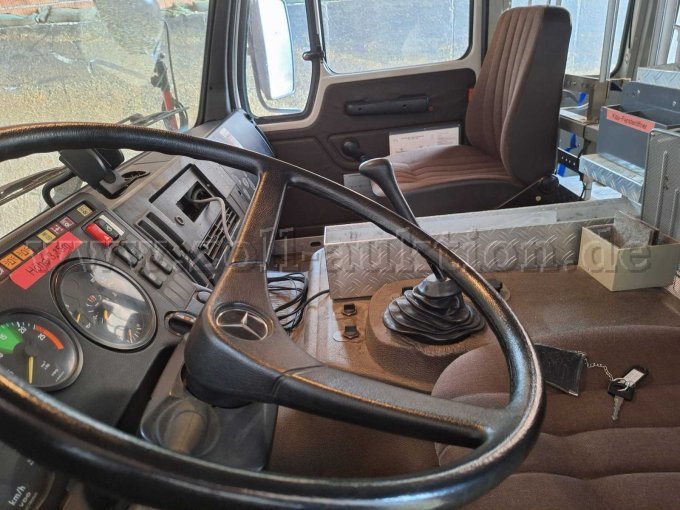 1 brandweerwagen LF16/12, Mercedes-Benz, type 1222 AF – foto 2 – kavel bij Zoll-Auktion, Wittibreut