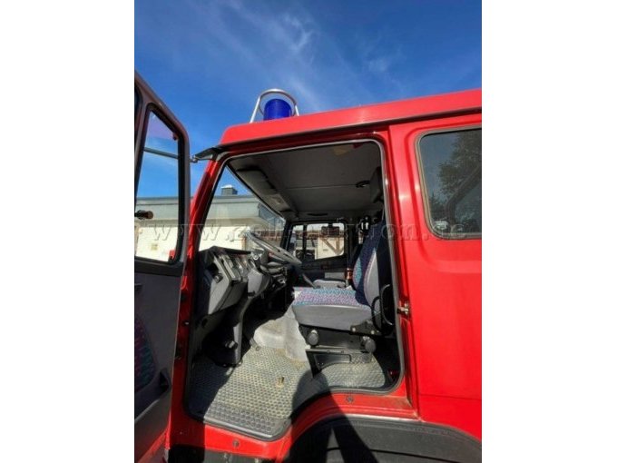 Einstieg Fahrerseite