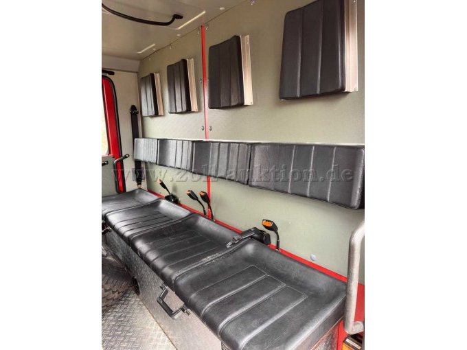 Mannschaftskabine innen, Sitzplätze in Fahrtrichtung