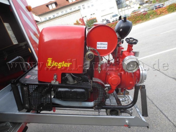 1 Löschgruppenfahrzeug LF 16-TS, Daimler-Benz LAF 1113 B, Lentner, incl. TS 8/8 – foto 19 – kavel bij Zoll-Auktion, Passau
