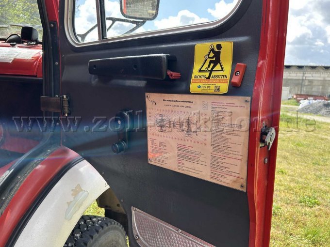 1 Löschgruppenfahrzeug (LF 16-TS) Merzedes-Benz (D) LAF 1113 B - Rundhauber – foto 8 – kavel bij Zoll-Auktion, Nuthe-Urstromtal