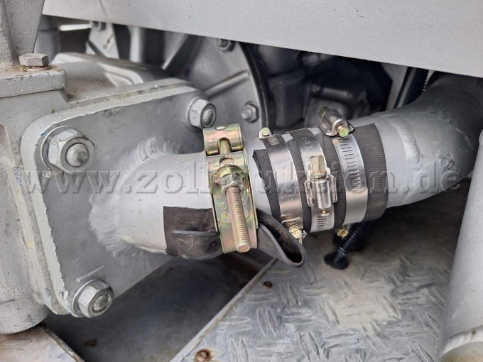 Verrohrung Wassertank zu Pumpe