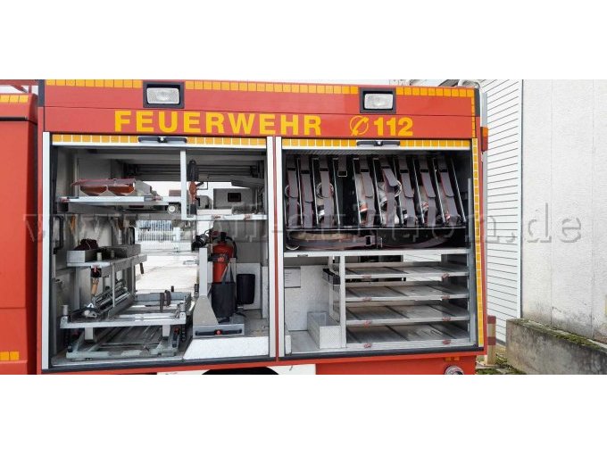 Geräteräume Fahrerseite