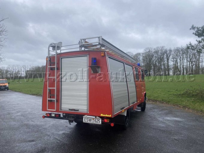 LF 8 DAIMLER-Benz, Heckseite