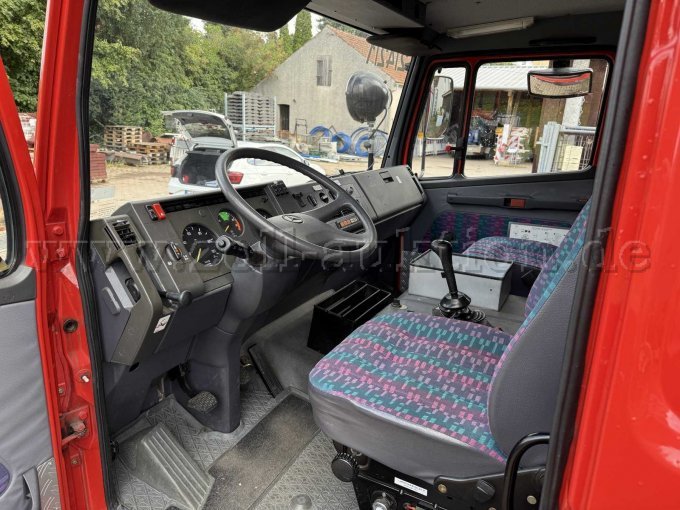 Innenraum Fahrerkabine LF 8