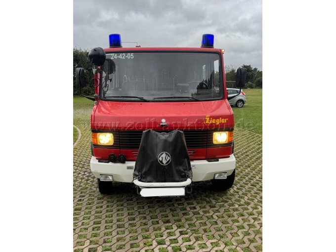 Fahrzeug Frontal draußen