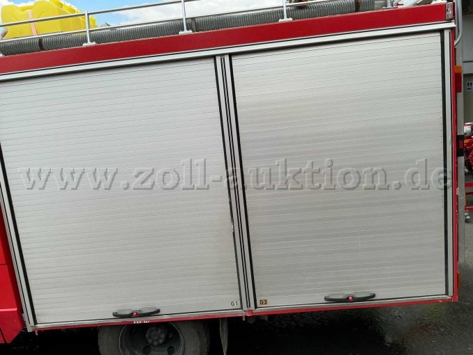 Aufbau Fahrerseite mit kleiner Delle im Rollo G3 und leichte Schleifspur im unteren Bereich