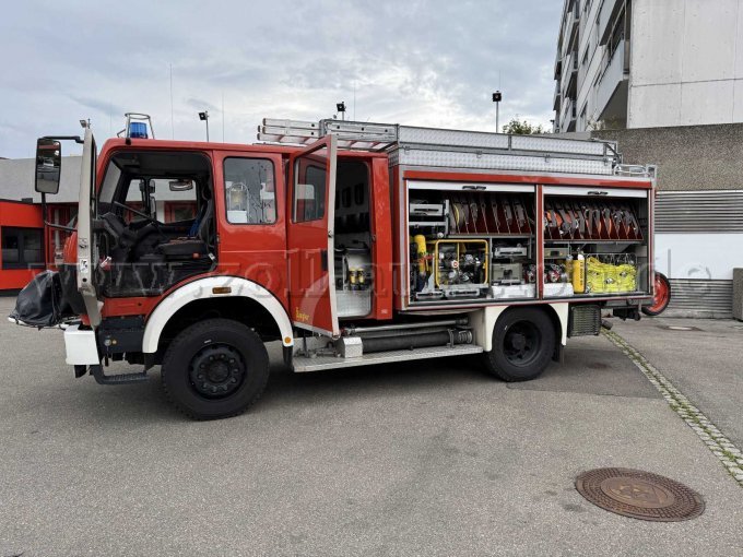 1 Löschgruppenfahrzeug Typ LF 16-TS Mercedes-Benz 1222 – foto 6 – kavel bij Zoll-Auktion, Ostfildern
