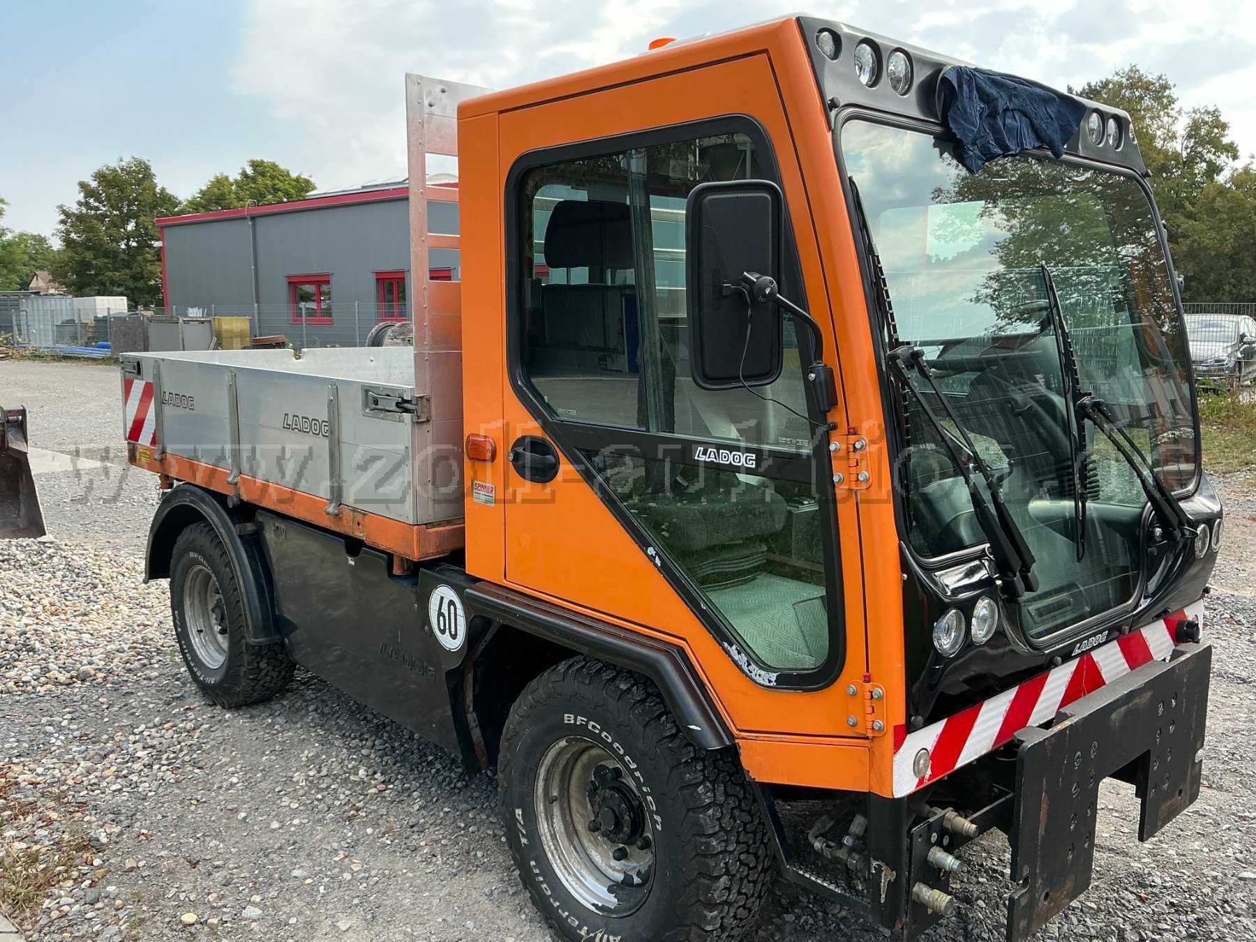 LADOG Geräteträger T 1550-T E5 Ansicht Beifahrerseite vorn