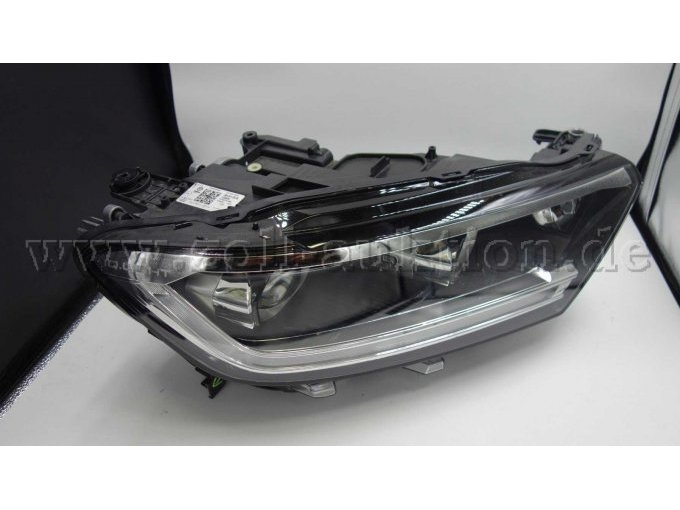 Frontscheinwerfer, rechts