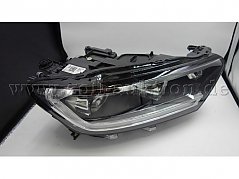 Frontscheinwerfer, rechts