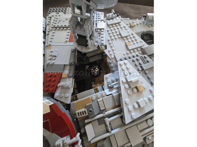 LEGO 75192 Millennium Falke Detailansicht