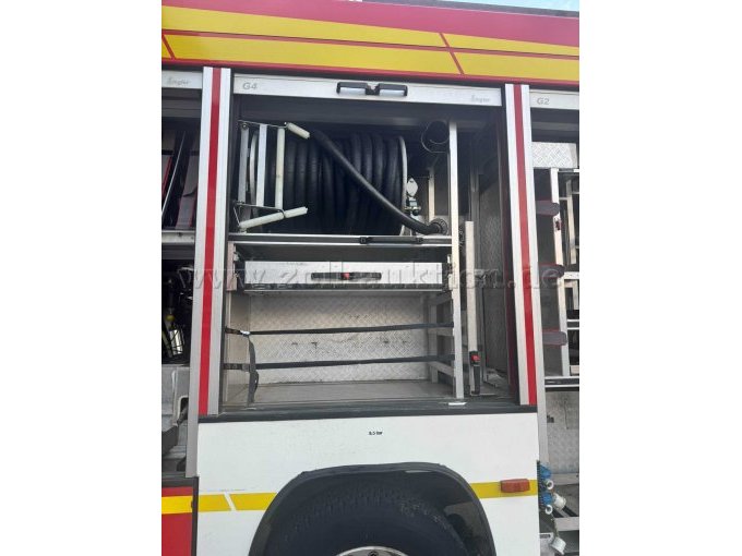 1 LF16 - HLF-brandweerwagen MAN 14-284 - vierwielaandrijving LF16-12 automaat – foto 6 – kavel bij Zoll-Auktion, Weilheim i. OB
