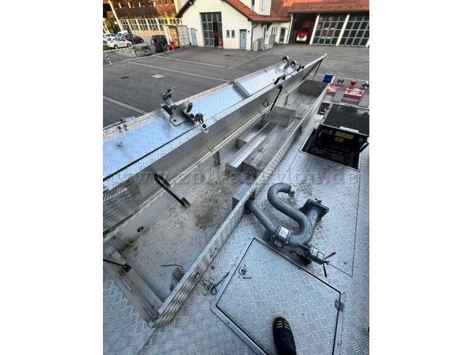 Dachkaufbau, Anschluss Werfer, Dachkasten