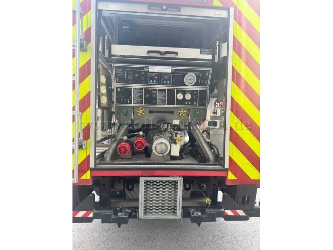 1 LF16 - HLF-brandweerwagen MAN 14-284 - vierwielaandrijving LF16-12 automaat – foto 4 – kavel bij Zoll-Auktion, Weilheim i. OB