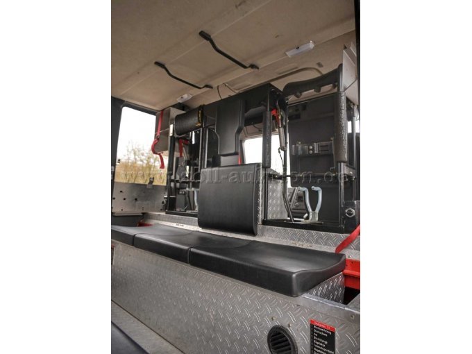 Fahrzeug Innenraum Bild 2