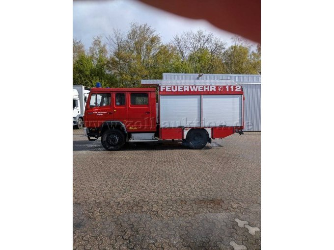 Fahrzeug links