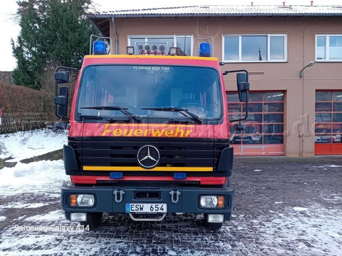 Titelbild mit Frontansicht LF16