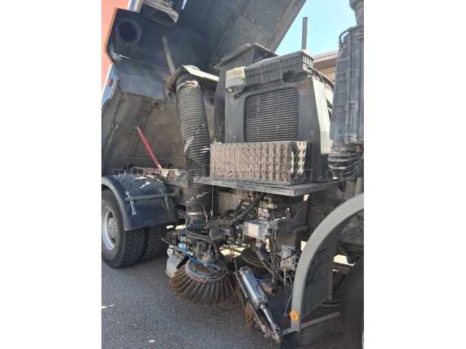 1 LKW-Großkehrmaschine Mercedes-Benz Atego 1823 mit Brock-Kehrmaschinenaufbau – foto 10 – kavel bij Zoll-Auktion, Schwäbisch Hall