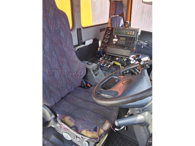 1 LKW-Großkehrmaschine Mercedes-Benz Atego 1823 mit Brock-Kehrmaschinenaufbau – foto 7 – kavel bij Zoll-Auktion, Schwäbisch Hall