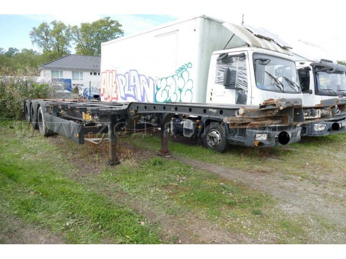 1 LKW-Sattelauflieger Krone Sattelauflieger SDC27 / Unfall- & Bastlerfahrzeug – foto 2 – kavel bij Zoll-Auktion, Wandlitz