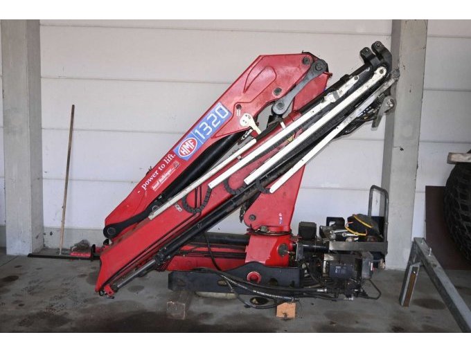 Ladekran defekt und demontiert