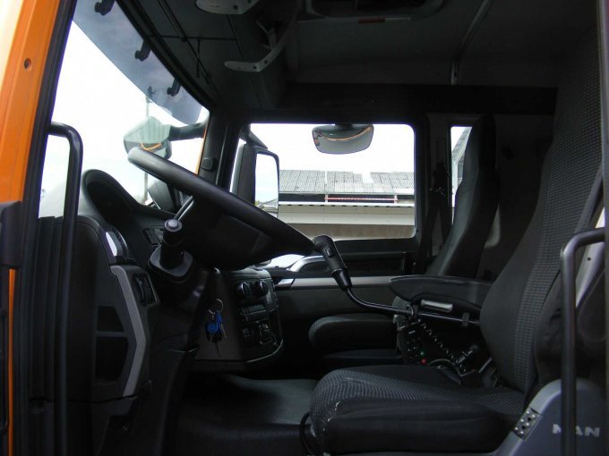 1 LKW 6x2+2 MAN TGS (Abfallsammelfahrzeug, Müllwagen) – foto 5 – kavel bij Zoll-Auktion, Moschheim