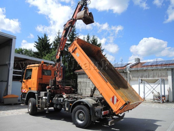 Aufgekippt hinten links