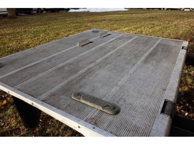 Hebebühne mit Rollsicherung