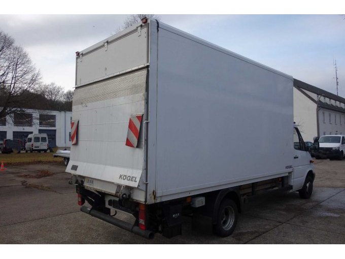 Heck-/Seitenansicht rechts