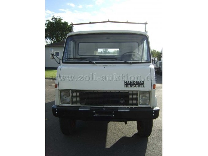 LKW Hanomag Henschel Frontalansicht