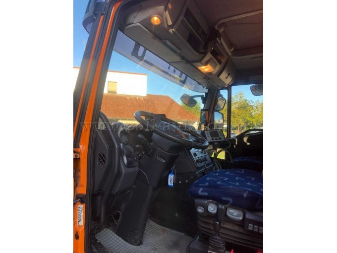 1 LKW IVECO B044 mit Kipper und Winterdienstausrüstung – foto 6 – kavel bij Zoll-Auktion, Gersthofen