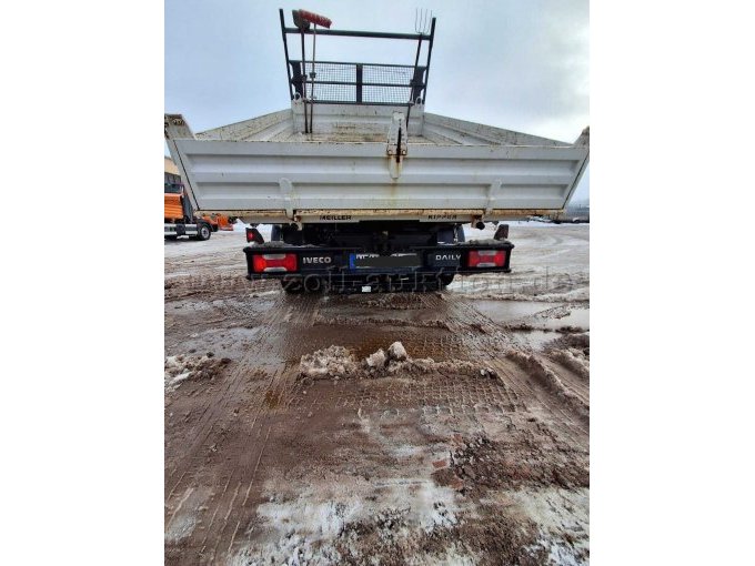 Hinteransicht Kipper