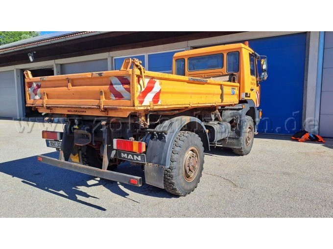 1 LKW Kipper off.Kasten Hersteller MAN Nutzfahrzeuge Typ L27 – foto 2 – kavel bij Zoll-Auktion, Spalt