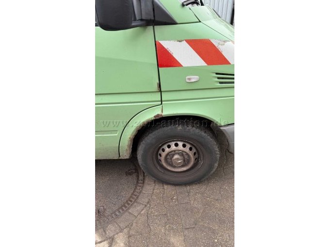 Ansicht Kotflügel und Tür rechts