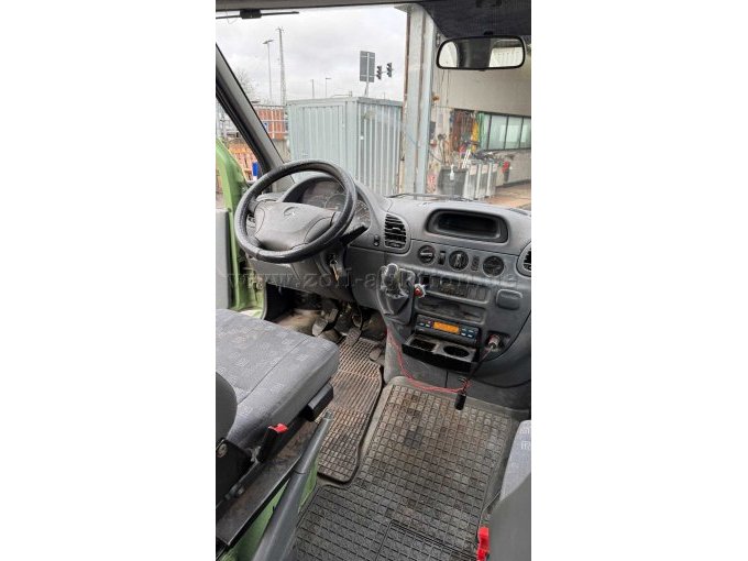 Ansicht Fahrerhaus innen II