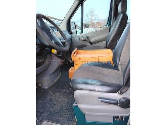 Führerhaus vornelinks